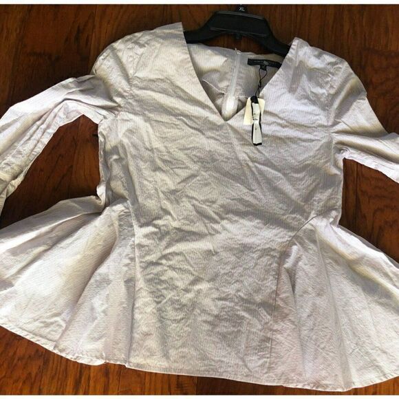 Romeo & Juliet Couture Medium Deep V Neck Blouse Bell Sleeves Multicolor NWT NEW - Picture 8 of 10